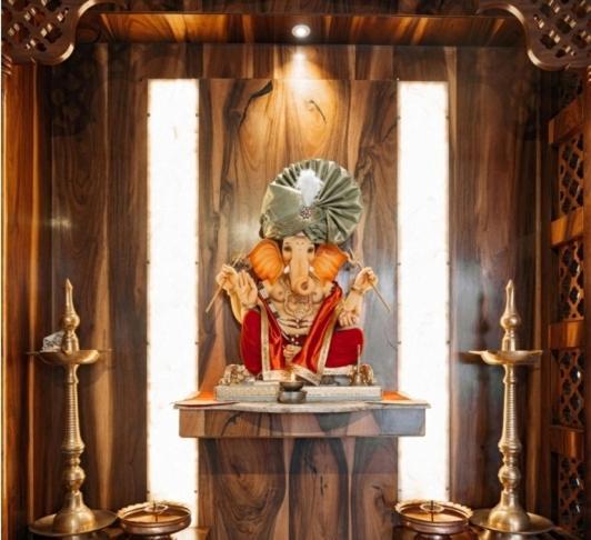 Hotel Krushna Inn トリンバック エクステリア 写真