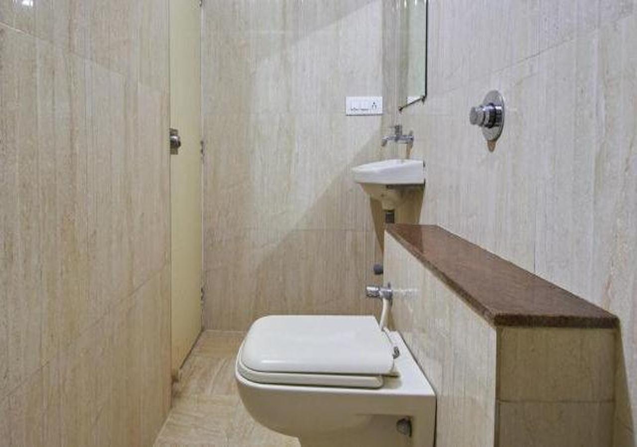 Hotel Krushna Inn トリンバック エクステリア 写真